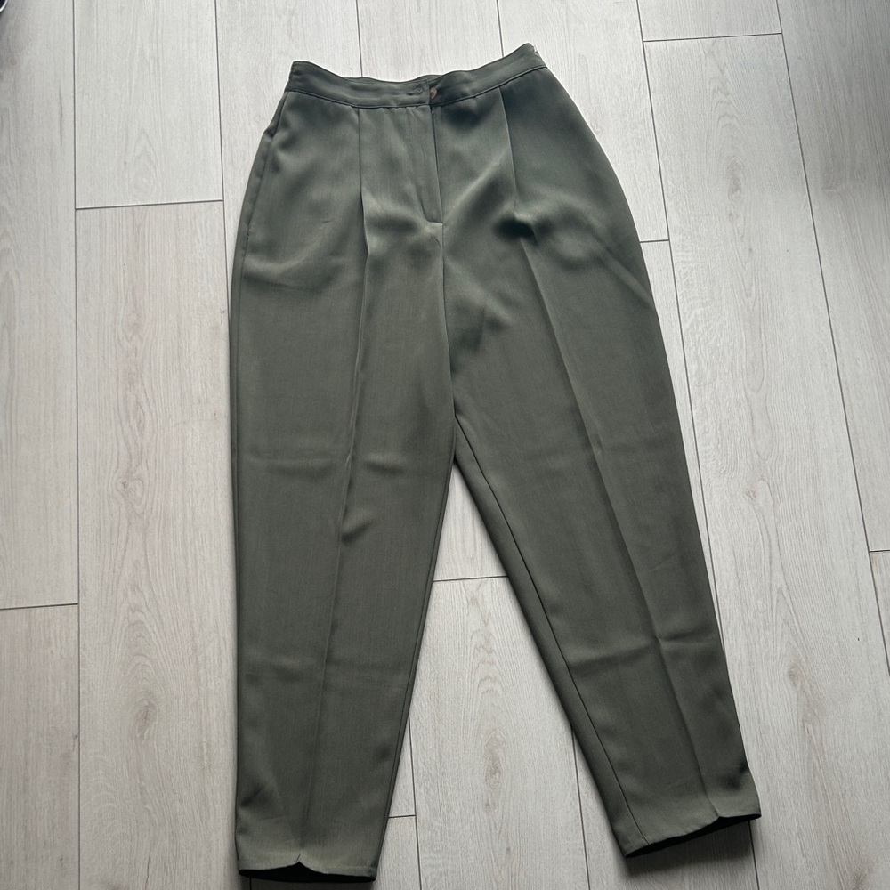 Jaclyn Smith Olive Green Pantsuit